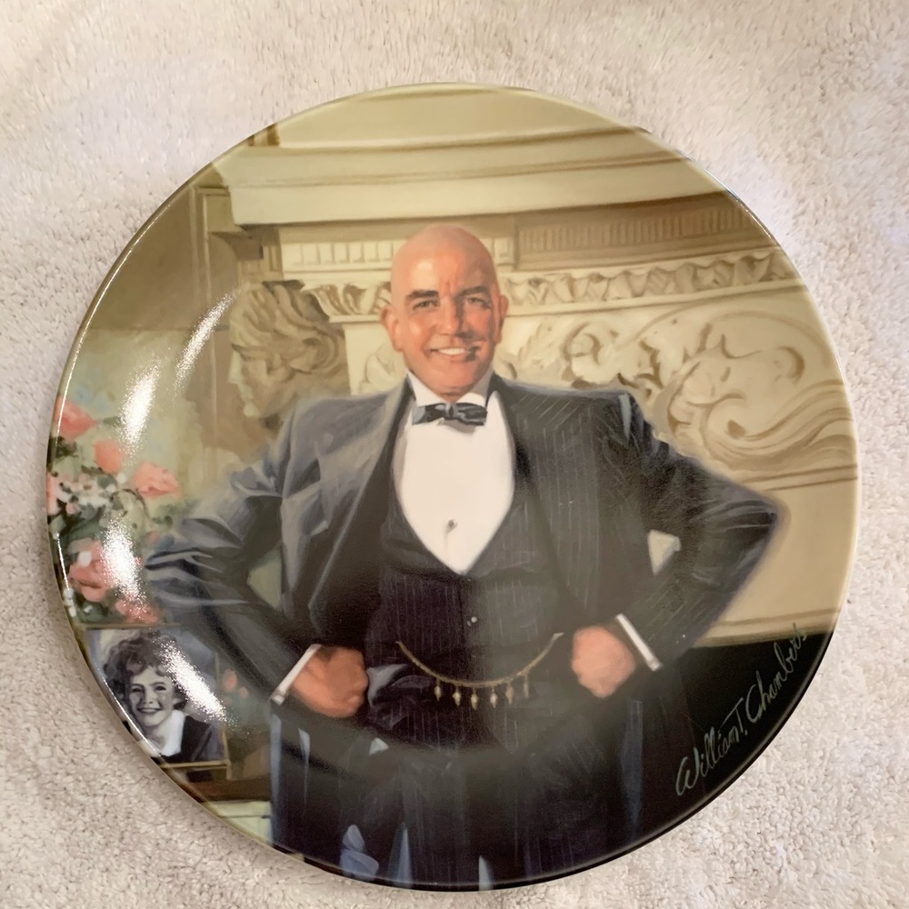 Daddy Warbucks “Annie” movie collectors plate collectibles gift